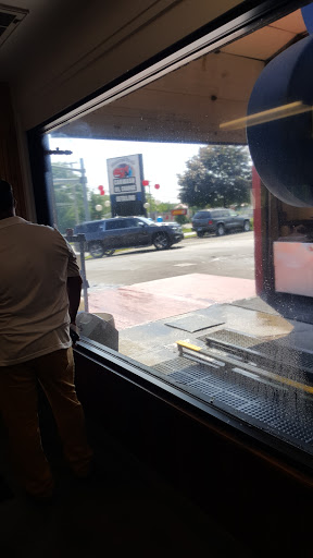 Car Wash «Personal Touch New Haven Car Wash & Lube», reviews and photos, 490 Foxon Blvd, New Haven, CT 06513, USA