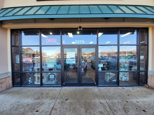 Pet Supply Store «Pet Valu», reviews and photos, 2579 Green Rd, Madison, OH 44057, USA