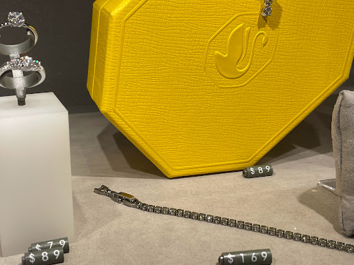 Jewelry Store «Swarovski», reviews and photos, 1421 Walnut St, Philadelphia, PA 19102, USA