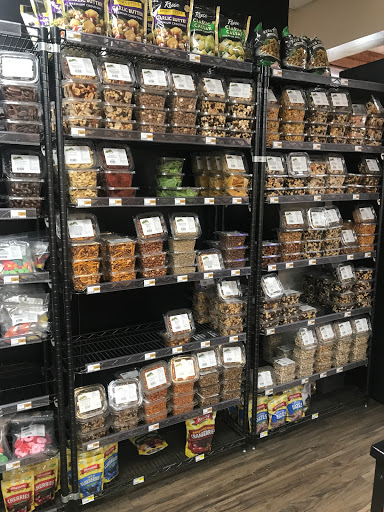 Grocery Store «Idyllwild Village Market, Deli & Pizzeria», reviews and photos, 26000 CA-243, Idyllwild, CA 92549, USA