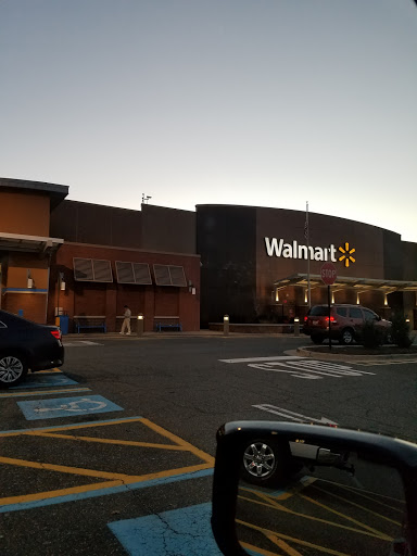 Department Store «Walmart Supercenter», reviews and photos, 11 Village Pkwy, Fredericksburg, VA 22406, USA