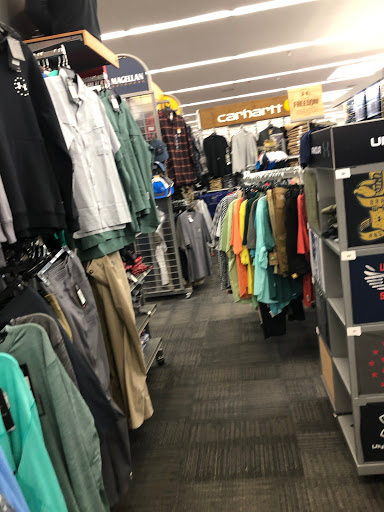 Sporting Goods Store «Academy Sports + Outdoors», reviews and photos, 7513 N Interstate Hwy 35, Austin, TX 78752, USA