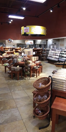 Supermarket «Giant Eagle Supermarket», reviews and photos, 36475 Euclid Ave, Willoughby, OH 44094, USA