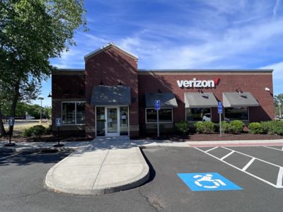 Verizon, 3140 Berlin Turnpike, Newington, CT 06111, USA, 