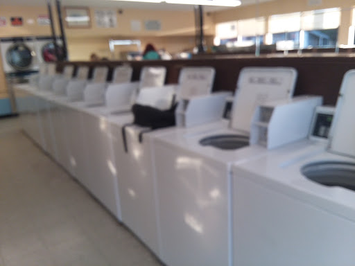 Laundromat «Laundry Queen», reviews and photos, 432 Oregon Coast Hwy, Newport, OR 97365, USA