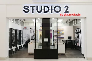 Studio 2 by BodyMods image