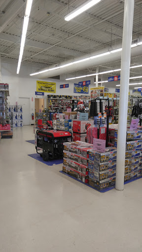 Hardware Store «Harbor Freight Tools», reviews and photos, 35 Talcottville Rd STE 14, Vernon, CT 06066, USA