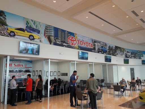 Toyota Dealer «Toyota of North Miami», reviews and photos, 16600 NW 2nd Ave, Miami, FL 33169, USA