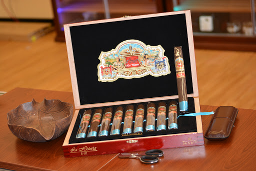 Tobacco Shop «Total Tobacco & More», reviews and photos, 85 Andover St, Danvers, MA 01923, USA