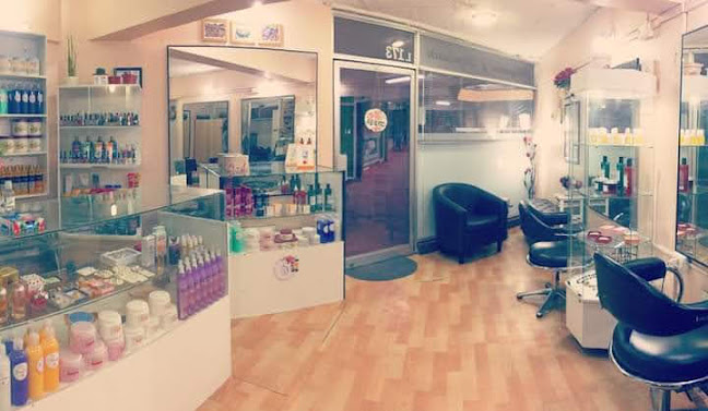 Opiniones de SM peluquería en Concepción - Peluquería