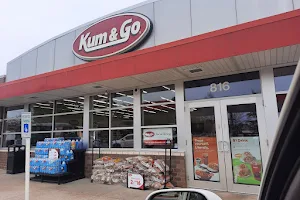 Kum & Go image