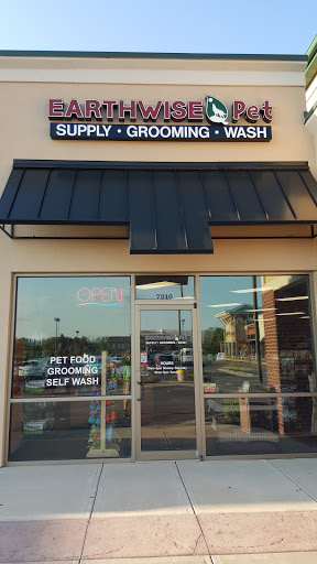Pet Supply Store «EarthWise Pet Supply», reviews and photos, 7316 Yankee Rd, Liberty Township, OH 45044, USA