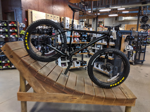 Camping Store «REI», reviews and photos, 750 American Blvd W, Bloomington, MN 55420, USA