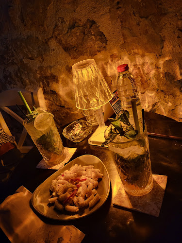 MONTAGE - Καφετέρια