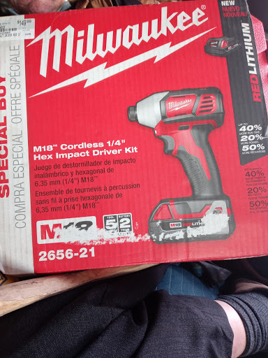 Grocery Store «Parkview Market», reviews and photos, 515 S Cardinal Ave, Stockton, CA 95215, USA