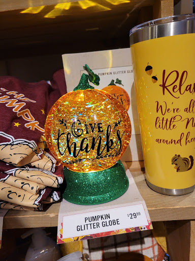 American Restaurant «Cracker Barrel Old Country Store», reviews and photos, 3840 Eagle View Dr, Indianapolis, IN 46254, USA