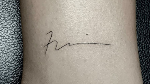 Find tattoo wedding band ideas for your next unique tattoo in Miami at Glitterpoop Studios