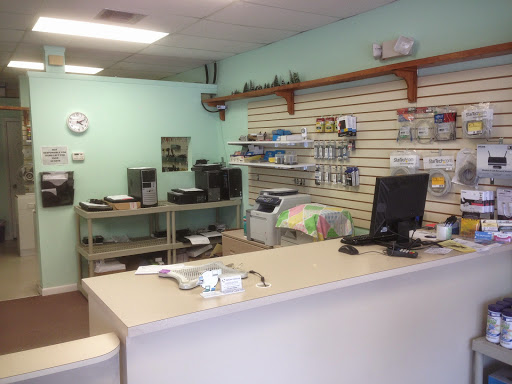 Computer Repair Service «Computer Connection», reviews and photos, 941 17th St, Vero Beach, FL 32960, USA