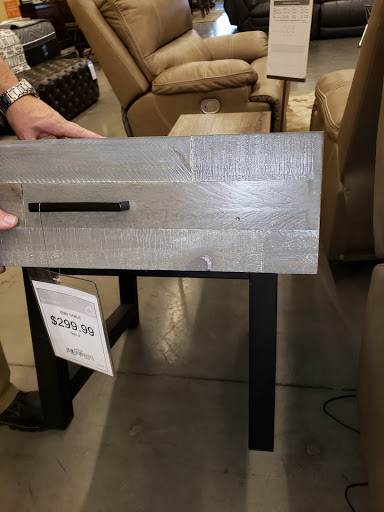 Furniture Store «Ashley Furniture HomeStore», reviews and photos, 14810 North Freeway #100, Houston, TX 77090, USA