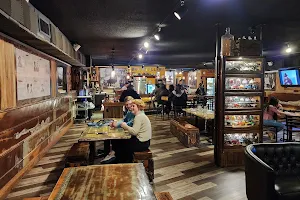 Three Rivers Brewstillery Lounge image