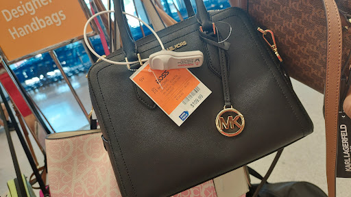 Shopping Mall «NorthOaks Shopping Center», reviews and photos, Farm to Market 1960 Rd W & Breck St, Houston, TX 77066, USA