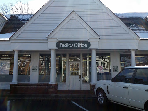 Print Shop «FedEx Office Print & Ship Center», reviews and photos, 1427 Post Rd, Fairfield, CT 06824, USA