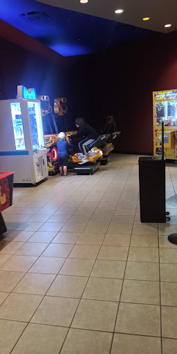 Movie Theater «Cinemark 16», reviews and photos, 15171 Crossroads Pkwy, Gulfport, MS 39503, USA