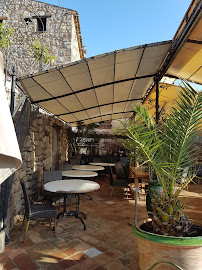 Atmosphère du Restaurant Le Château d'Argens depuis 2021 (anciennement Logis du Guetteur) à Les Arcs - n°3