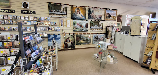 Christian Book Store «Rainbow West», reviews and photos, 831 Lancaster Dr NE, Salem, OR 97301, USA