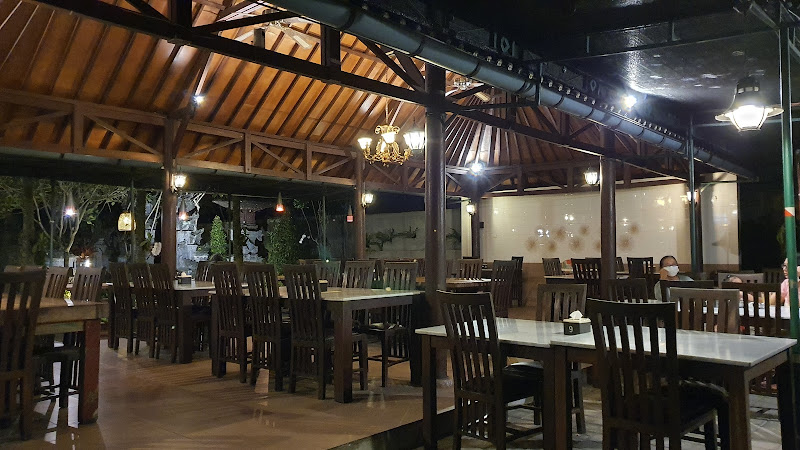 Restoran Seafood Terbaik di Kabupaten Badung: Nikmatnya Kuliner di Bali Nikmat dan Pondok Rasa