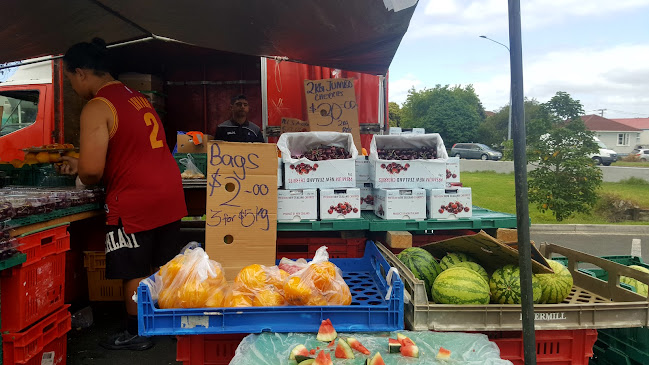 Tuesday/Friday Market Open Times