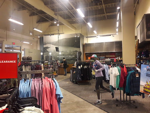 Camping Store «REI», reviews and photos, 49 Fitzgerald Street, Yonkers, NY 10710, USA