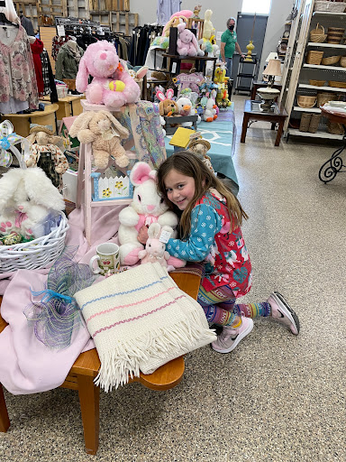 Thrift Store «Treasures on Park Street», reviews and photos