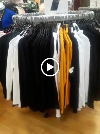 Shopping Mall «Palmer Park Mall», reviews and photos, 123 Palmer Park Mall, Easton, PA 18045, USA