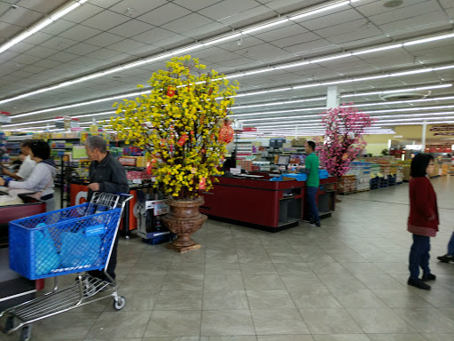 Supermarket «AZ International Marketplace», reviews and photos, 1920 W Broadway Rd, Mesa, AZ 85202, USA