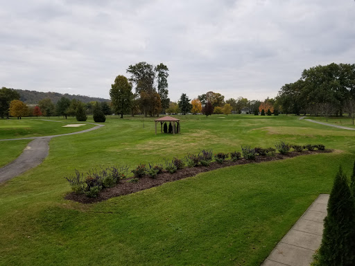 Golf Course «Twin Oaks Golf & Plantation Club», reviews and photos, 450 E 43rd St, Covington, KY 41015, USA
