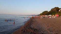 Zdjęcie Kemos Aile Plaji z powierzchnią turkusowa czysta woda