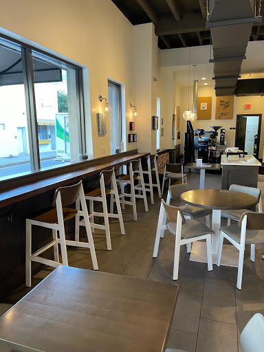 Coffee Shop «Blends a Coffee Boutique», reviews and photos, 102 E Broughton St, Savannah, GA 31401, USA