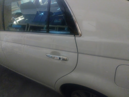 Auto Body Shop «A&S body shop», reviews and photos, 5509 E Kirby St, Tampa, FL 33617, USA