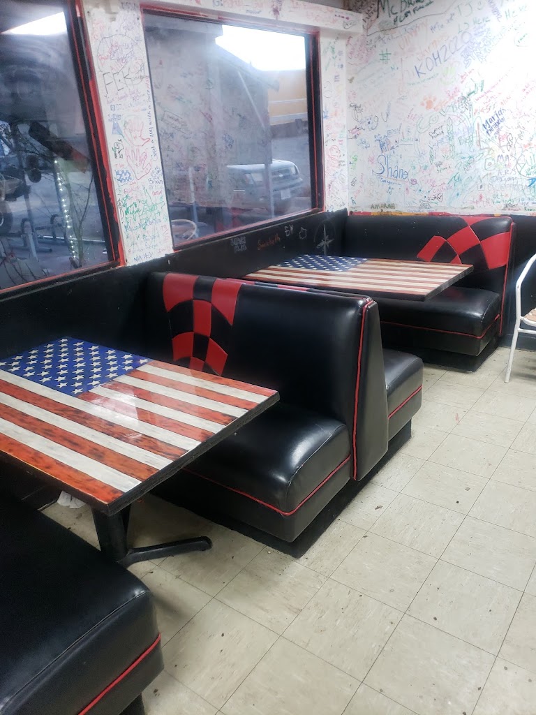 $5 Pizza Place 92284