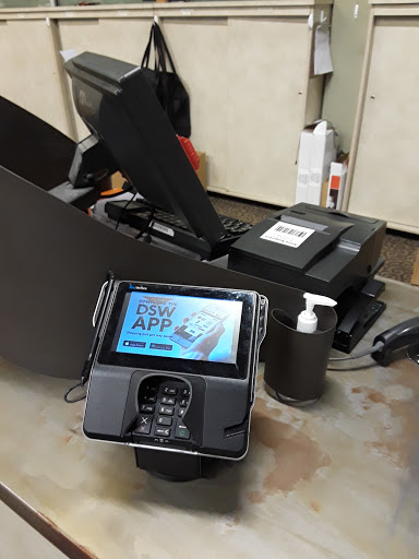 Shoe Store «DSW Designer Shoe Warehouse», reviews and photos, 1 Worcester Rd, Framingham, MA 01701, USA