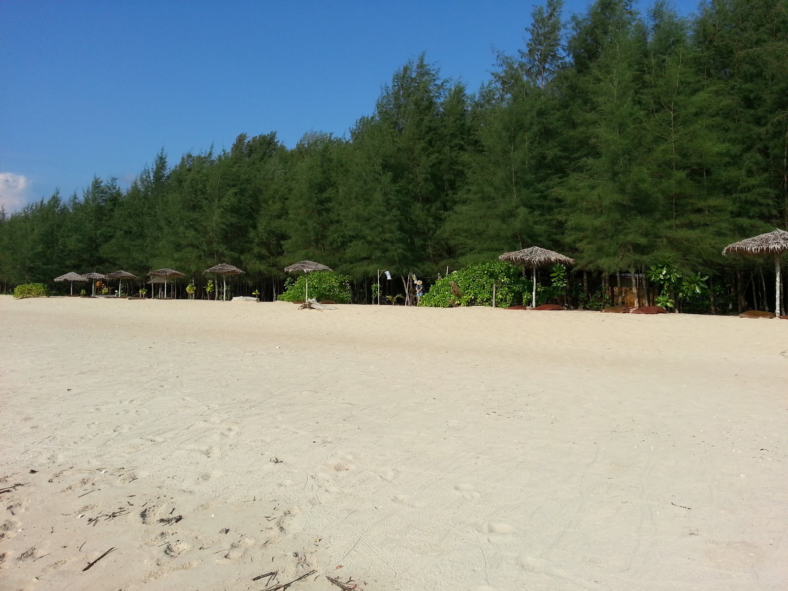 Foto van Hapla Beach met recht en lang