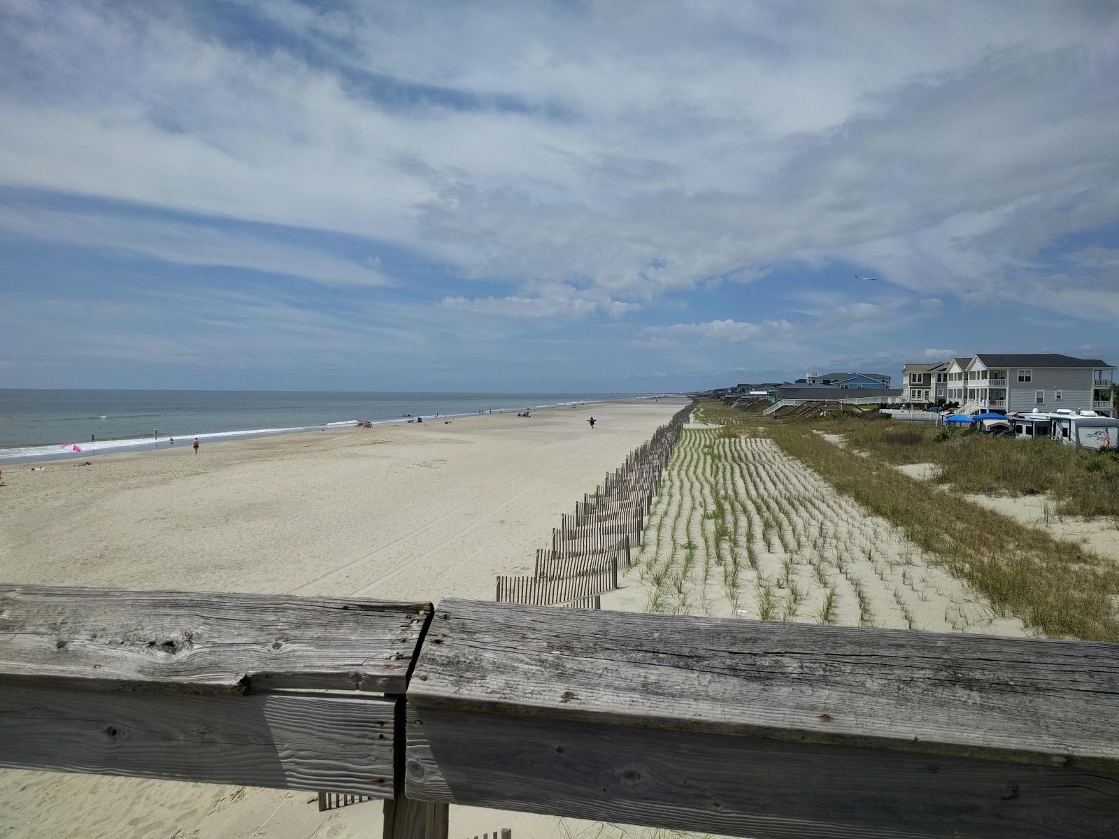 Foto von Holden beach mit lange, gerade küste