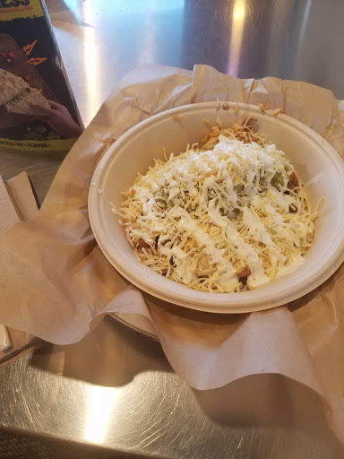 Mexican Restaurant «QDOBA Mexican Eats», reviews and photos, 3279 Washtenaw Ave #103, Ann Arbor, MI 48104, USA