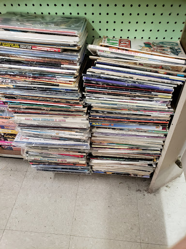 Used Book Store «Book Bin», reviews and photos, 1415 Gulf Ave, Panama City, FL 32401, USA