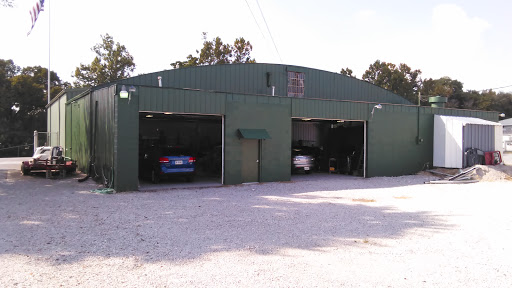 Auto Body Shop «Floyds Knobs Body Repair Inc», reviews and photos, 1808 Beechwood Ave, New Albany, IN 47150, USA