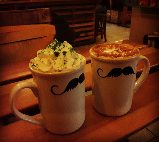 Café Moustache