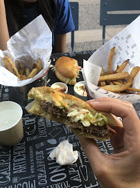 Plats et boissons du Restaurant de hamburgers L ' ARTISTE à Vienne - n°10