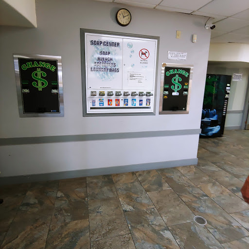 Laundry Service «Wash World Coin Laundry», reviews and photos, 1600 6th St SE, Winter Haven, FL 33880, USA