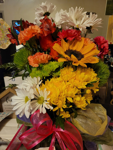 Florist «Arrangements Flowers», reviews and photos, 1927 N Madison Ave, Anderson, IN 46011, USA